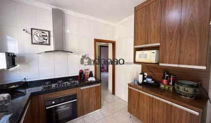 Casa à venda, 2 quartos, Jardim Espanha - Uberaba/MG