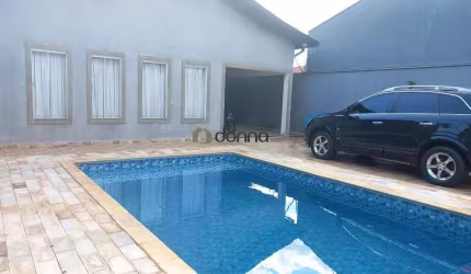 Casa à venda, 3 quartos, 1 suíte, 4 vagas, Parque São Geraldo - Uberaba/MG