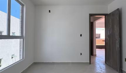 Oportunidade no Bessa! Apto com 02 quartos a apenas 600 metros da praia