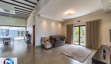CASA a venda, CONDOMINIO BUONA VITA, RIO PRETO, 3 dormitórios, 01 suite master,  2 vagas 246,00 M2 construída,  PISCINA, SAUNA, CLIMATIZADA, financia