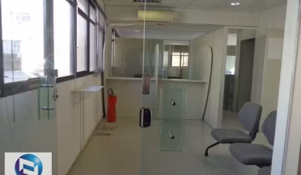 Imperdível sala comercial à venda no Centro de São José do Rio Preto-SP: 4 banheiros, 1 vaga de garagem, 100,00 m² de área.