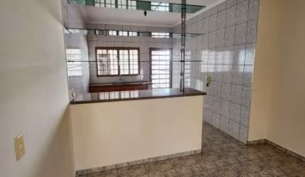 Imperdível Casa à Venda em São José do Rio Preto - Jardim Caparroz: 3 Quartos, 1 Suíte, 2 Salas, 3 Banheiros, 4 Vagas, 120m².
