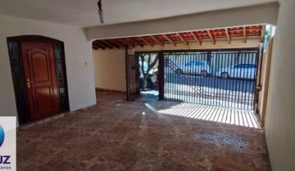 Casa à venda ou locação em São José do Rio Preto-SP, bairro Boa Vista: 3 quartos, 1 suíte, 1 sala, 2 banheiros, 3 vagas, 100m².