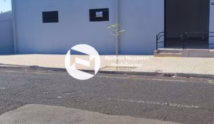 Salão Comercial para Locação em São José do Rio Preto-SP: 1 Sala, 2 Banheiros, 4 Vagas de Garagem, 80m² no Bairro São Francisco.