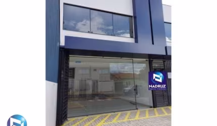 Salão Novo, locação, venda, com 100m2, sendo 78m2 no terreo + 22m2 de Mezanino. 2 Wc nas normas para PCD. Infra para Ar Split, preparação para energ