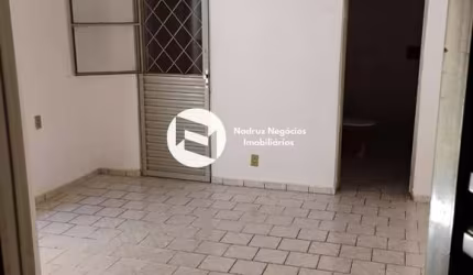 Casa para locação em Rio Preto-SP, bairro Bom Jardim: 1 quarto, 1 sala, 1 banheiro, 1 vaga de garagem, R$950,00