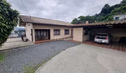 Casa com 3 quartos à venda no Garcia, Blumenau , 150 m2 por R$ 590.000