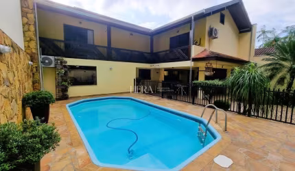 Casa com 3 quartos à venda no Velha, Blumenau , 392 m2 por R$ 1.349.000