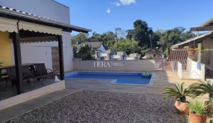 Casa com 3 quartos à venda na Escola Agrícola, Blumenau , 180 m2 por R$ 850.000