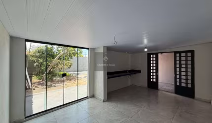 Oportunidade única - Casa à venda no Bairro Shopping Park com 3 quartos