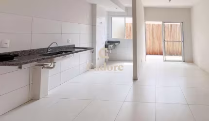Apartamento à venda no Jardim Holanda com 2/4 sendo 01 suíte