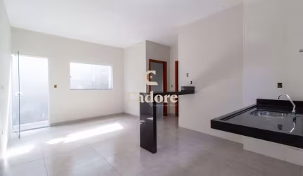Casa à venda no Shopping Park com 2/4 e 01 suíte