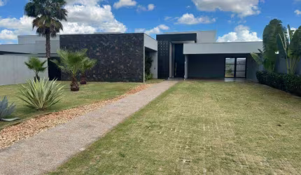 Casa com 3 dormitórios à venda, 350 m² por R$ 2.400.000,00 - Residencial Mário de Almeida Franco - Uberaba/MG