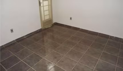 Casa com 2 dormitórios para alugar por R$ 868,25/mês - Fabrício - Uberaba/MG