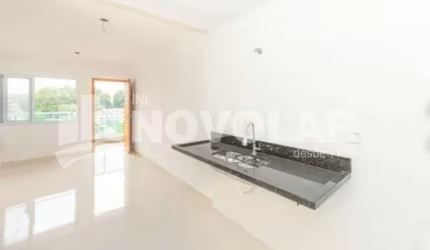 Apartamento em Condomínio em  Santa Teresinha , com 2 dormitórios!
