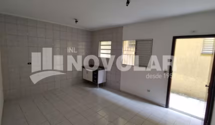 Casa Térrea na Vila Maria com  2 dormitórios, sala. Oportunidade, Agende sua Visita!