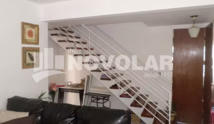 Sobrado Espaçoso na Penha: Ideal para Comércio ou Residência!