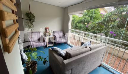 Apartamento no Parada Inglesa