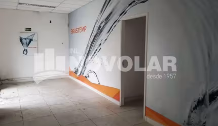 Galpão Jabaquara com 424m²  de área construída. Energia Trifásica.