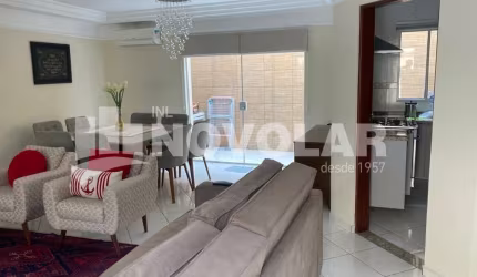 Lindo Sobrado em Condomínio Fechado na Vila Maria  com 3 Dormitórios Amplos e Churrasqueira!