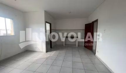Apartamento com 2 dormitórios em Vila Sabrina