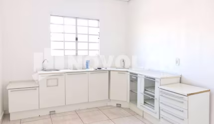 Casa Comercial na Vila Maria com 66 metros quadrados, 3 salas, recepção, copa e 1 banheiro