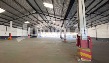 Galpão para Locação no Parque Novo Mundo | 3.521m² Construídos | Pé-Direito de 6m | Docas e Pátio