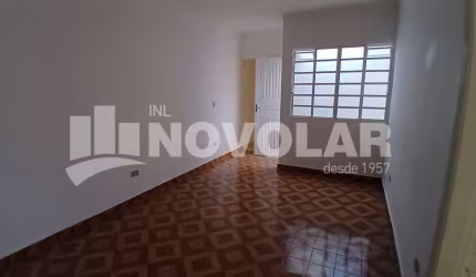 Casa Asobradada no Pq. Edu Chaves, 2 dormitórios