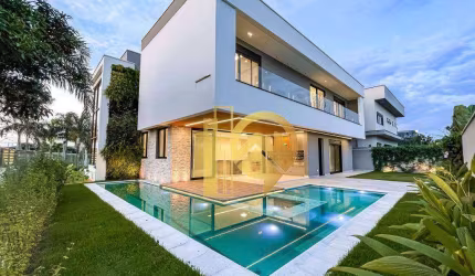 Casa em condomínio elevador e piscina com 5 suítes à venda, 450 m² Jardim do Golfe - SJCampos/SP