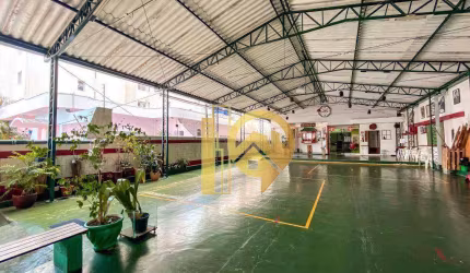 Imóvel Comercial com 360m² Vila Adyana São José dos Campos/SP