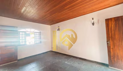 Casa com 3 dormitórios para alugar, 187 m²- Centro - Jacareí/SP