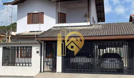 Casa com 3 dormitórios à venda, 200 m²  - Cidade Jardim - Jacareí/SP