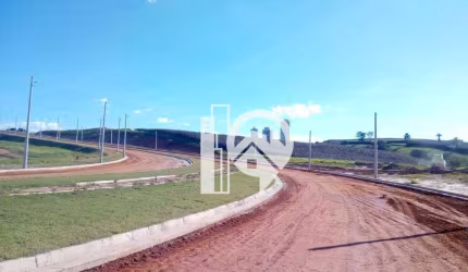 Terreno à venda, 3300 m² aceita Parcelamento,ótimo para posto de gasolina- São José dos Campos/SP
