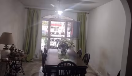 ÒTIMA CASA LINEAR EM NOVA IGUAÇU