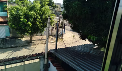 CASA COM 2 QUARTOS - NOVA IGUAÇU