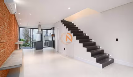 Casa de vila residencial, na Vila Olímpia, com 2 quartos (2 suítes).