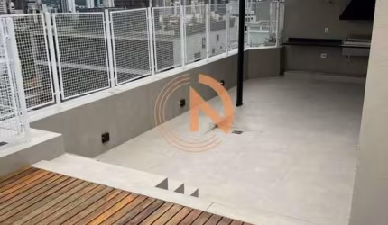 Linda e ampla cobertura com estilo e vista privilegiada da região.