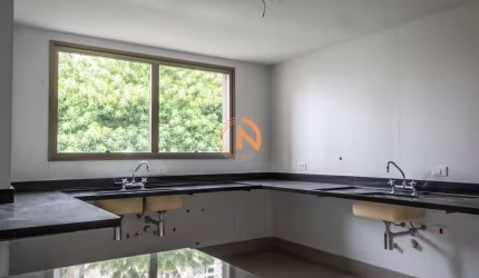 Apartamento novo vista incrível 4 suítes 6 vagas