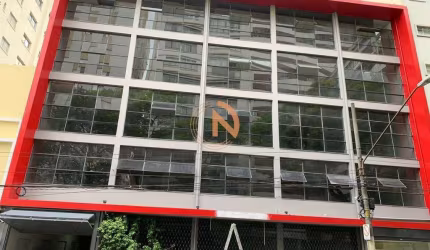 Prédio Comercial Monousuário para Locação: 2.600 m², Excelente Iluminação e Localização Privilegiada