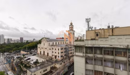 Apartamento à venda em Pinheiros com 2 quartos e 1 vaga de garagem