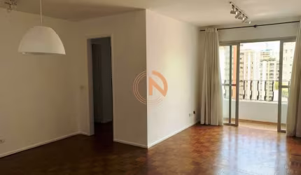 Apartamento em Moema Pássaros 3 quartos, 1 suíte, com varanda. Piscina Academia Andar Alto