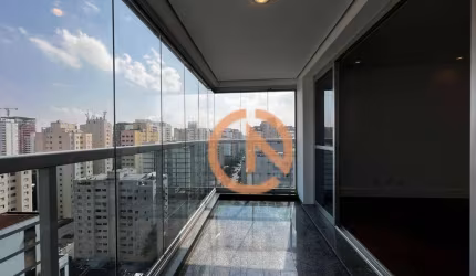 Apartamento com 3 suites à venda em Moema