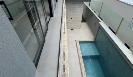 Sobrado com acabamentos de primeira no Cond Primor das Torres
