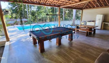 CASA EM CONDOMÍNIO COM PISCINA + ÁREA GOURMET + EDÍCULA = OPORTUNIDADE!!!