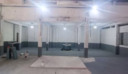 Galpão Comercial Para Locação em Praia Grande-SP, Bairro Ribeirópolis: 1 sala, 3 banheiros, 300m² de área. Venha Conferir!