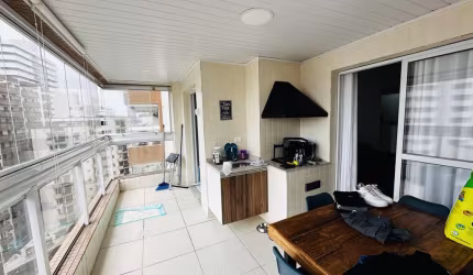Imperdível: Apartamento de 2 quartos com suíte e vaga na Praia Grande-SP, Tupi - 86m²