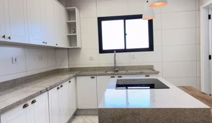 Apartamento de 2 quartos com suíte e vaga na Ocian, Praia Grande-SP: sua oportunidade de morar com conforto e qualidade!