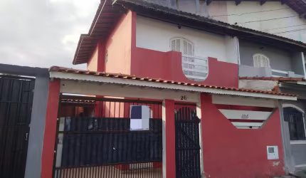 Aluguel de Casa na Aviação, Praia Grande-SP: 2 quartos, 1 sala, 2 banheiros, 1 vaga de garagem, 76,00 m² de área
