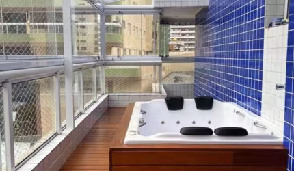 Espetacular Apartamento de 3 Quartos na Aviação, Praia Grande-SP: 153m², 1 Suíte, Varanda com Hidromassagem e 2 Vagas de Garagem!