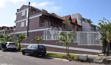 Casa com 3 quartos à venda na Rua Heitor Kramer, 370, Guarujá, Porto Alegre por R$ 529.000